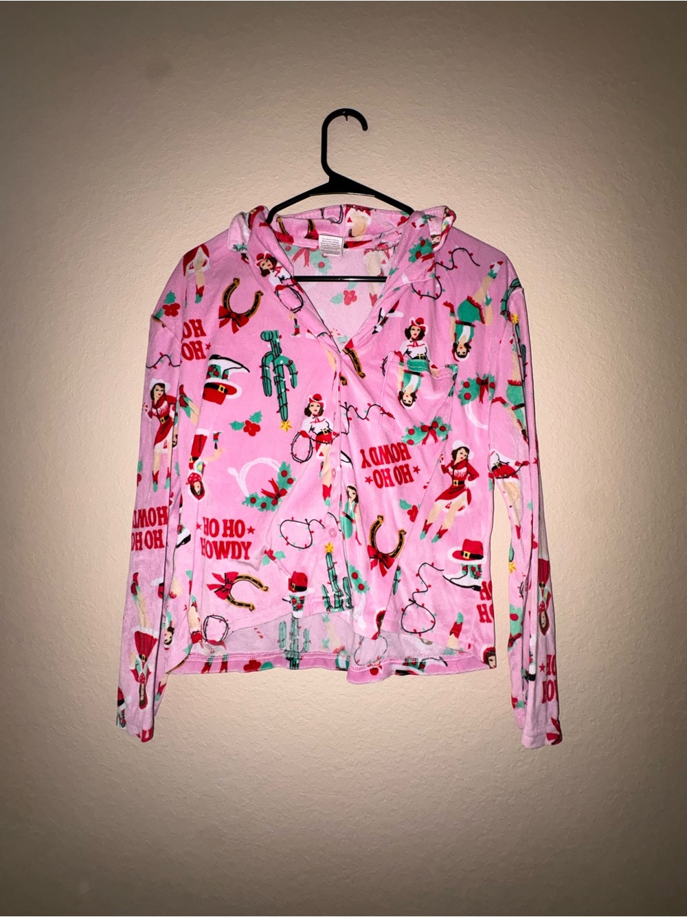 Holiday Time Pink Western Holiday Print Button-Up Pajama Top